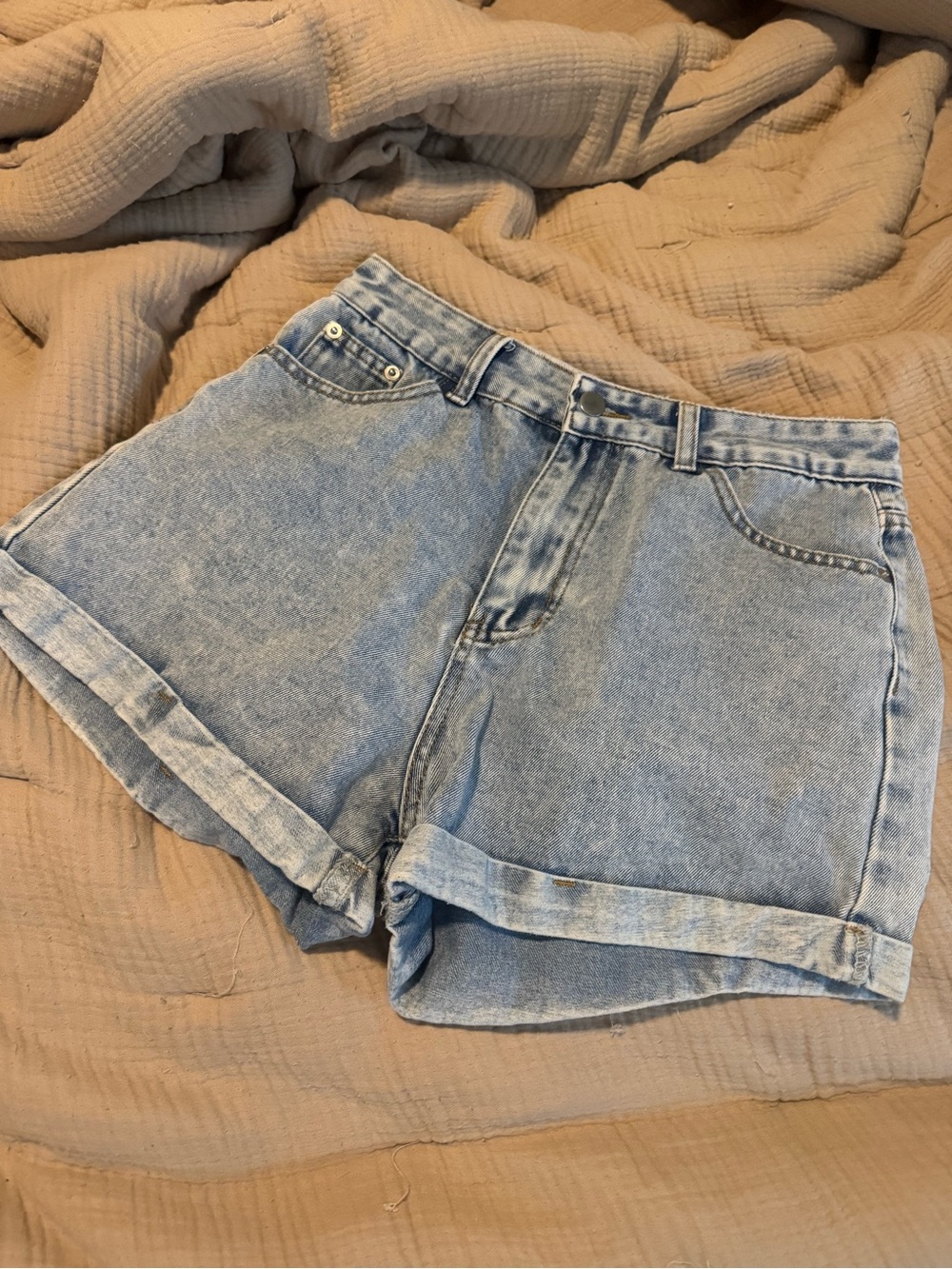 SHEIN Light Blue Rolled Cuff Denim Shorts